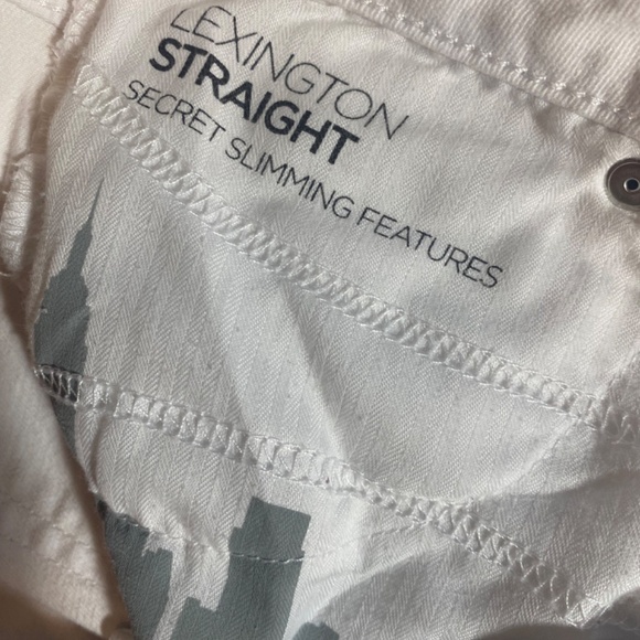 Jones New York Lexington Straight Leg Jeans - Picture 7 of 7